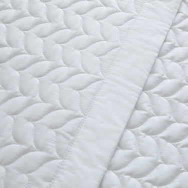 Luxury Cotton Quilted Bed Throw in Pure White